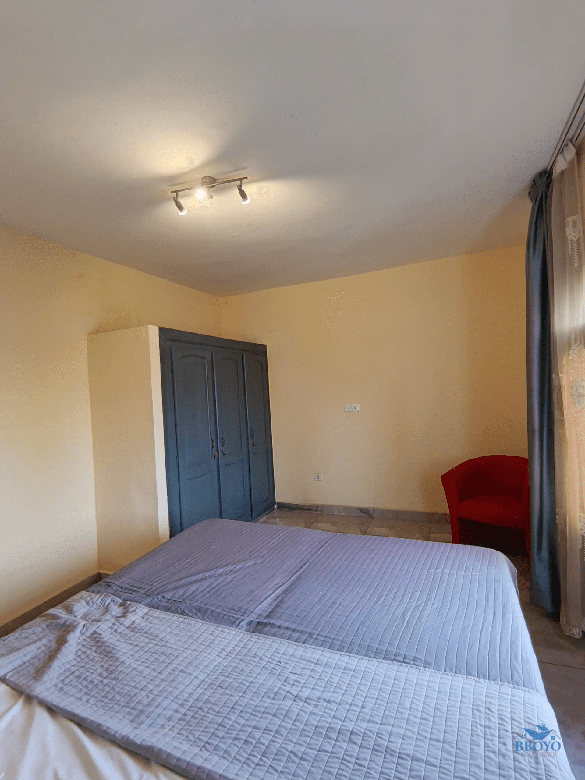 Appartement moderne à louer à Odza Petit Marché  — photo 5