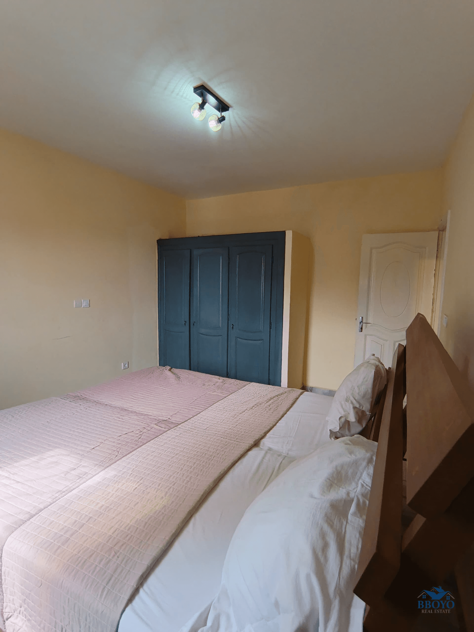 Appartement moderne à louer à Odza Petit Marché  — photo 2