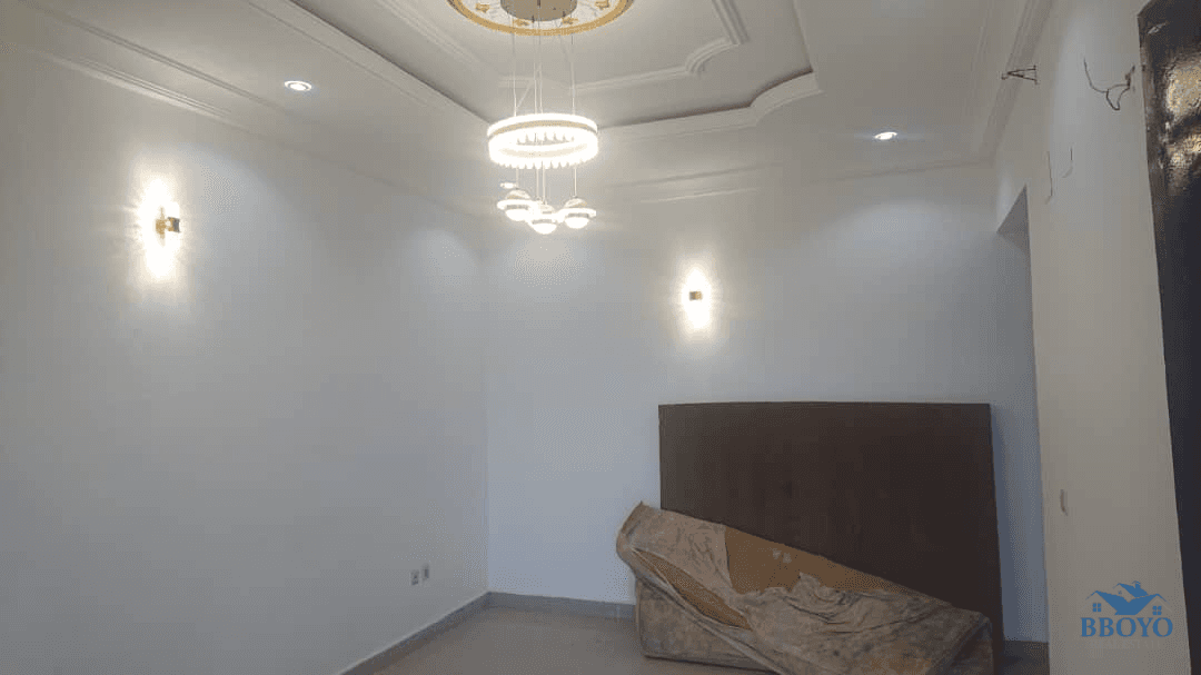 Beverly hills Compound 1 — photo 4