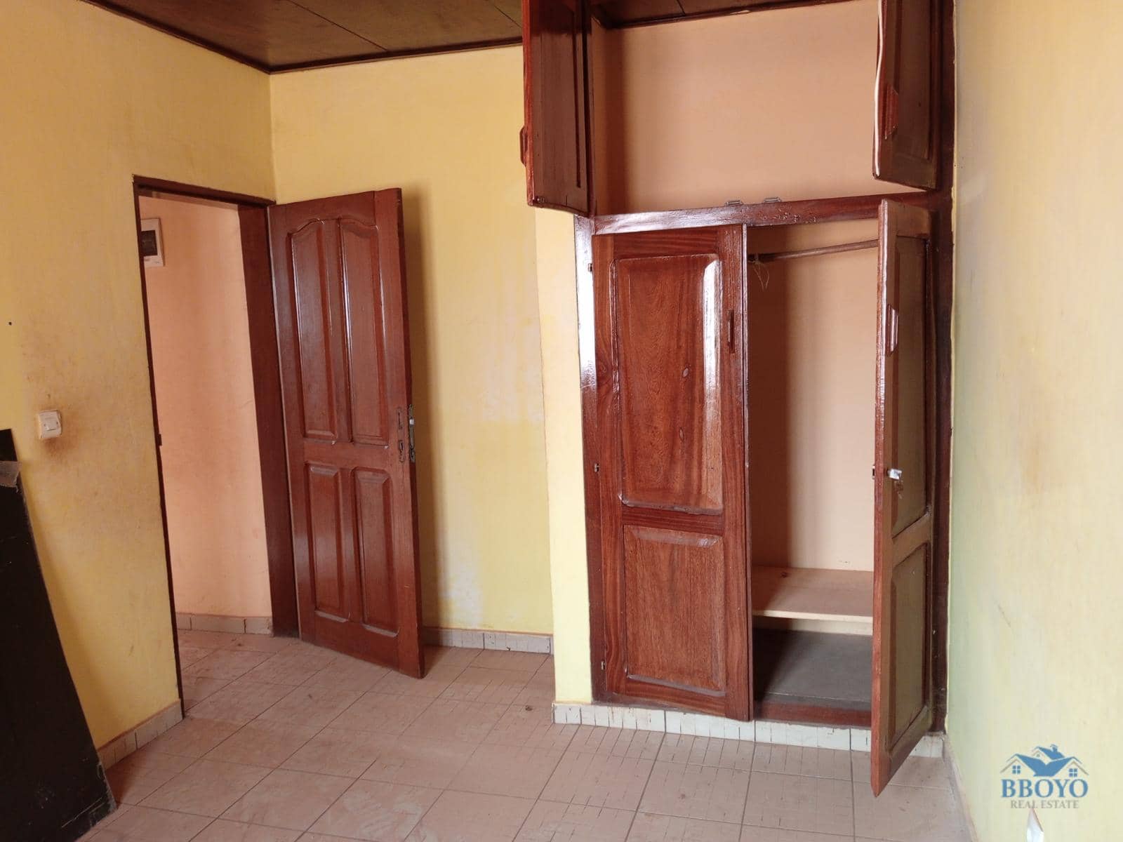 Modern Apartment to rent at Essessalakok, Eleveur  — photo 5