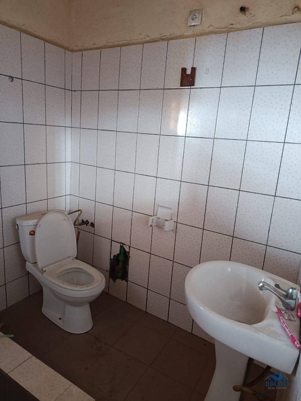 Azinwi's Residence  — photo 6