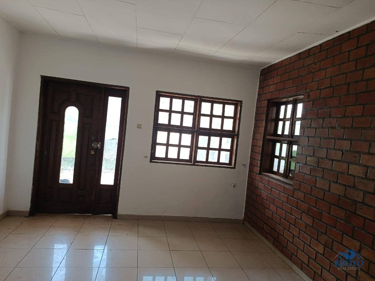 Ma Regina's House — photo 6