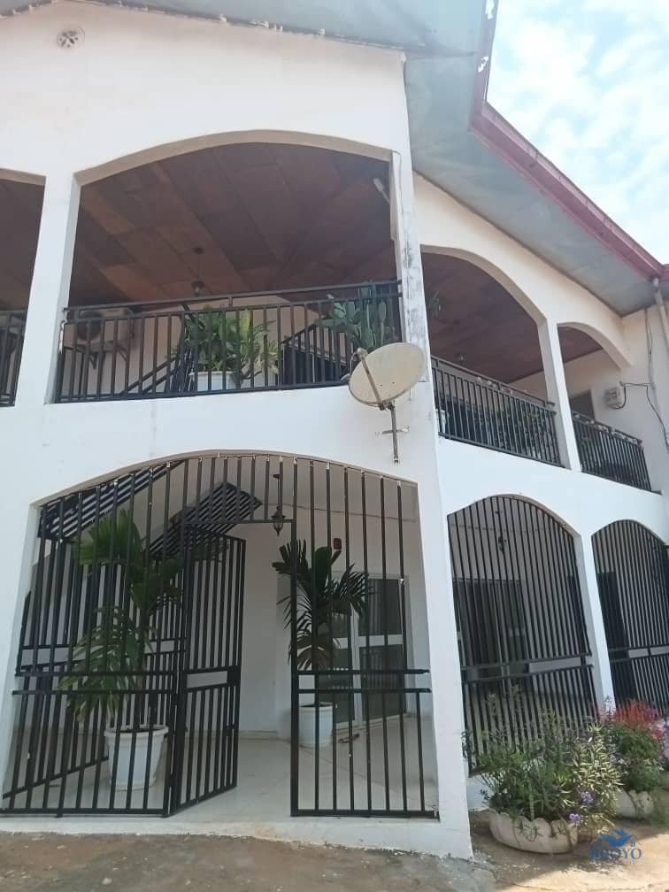 Appartement Moderne à Odza Auberge Bleue  — photo 2