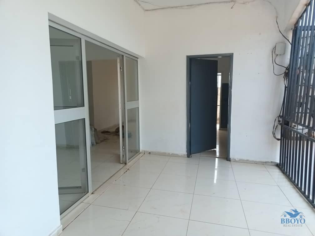 Appartement Moderne à Odza Auberge Bleue  — photo 5