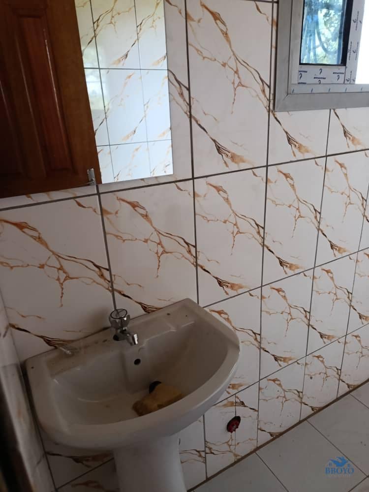 Mbonyi's Residence  — photo 4