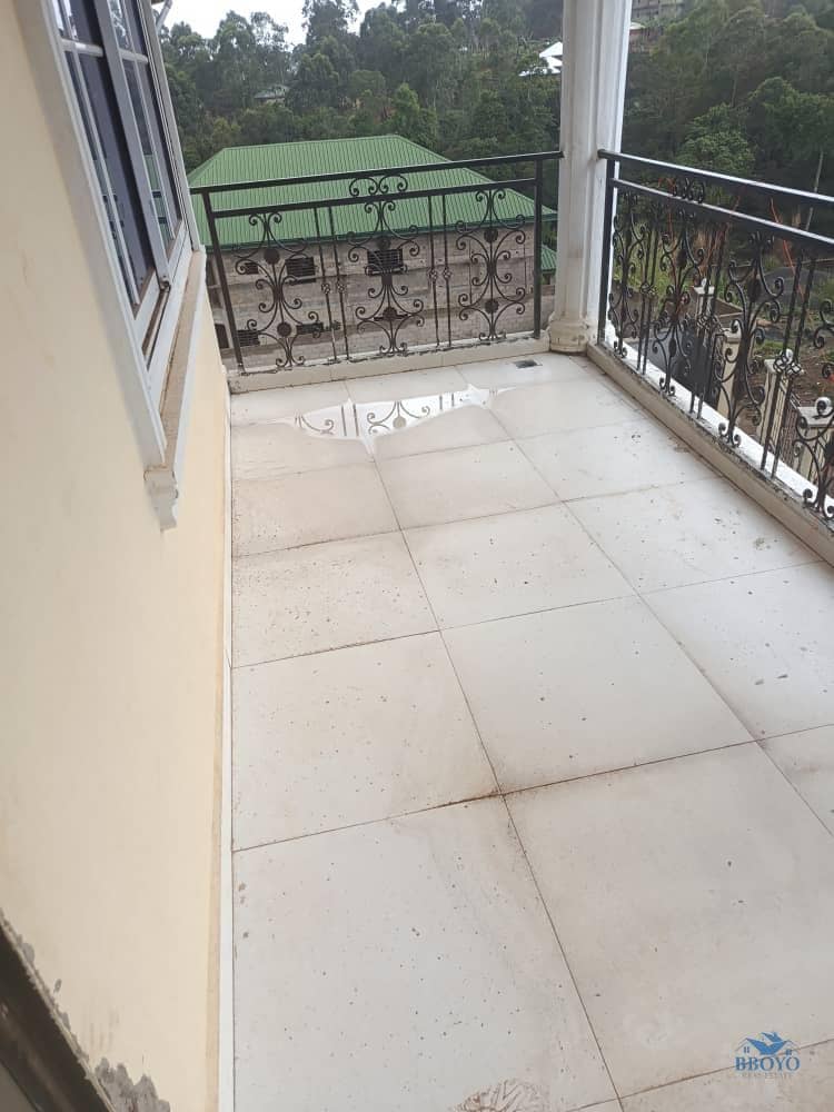 Mr Eben Numfor's Building  — photo 6