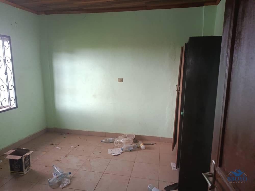 Mr Eben Numfor's Building  — photo 7